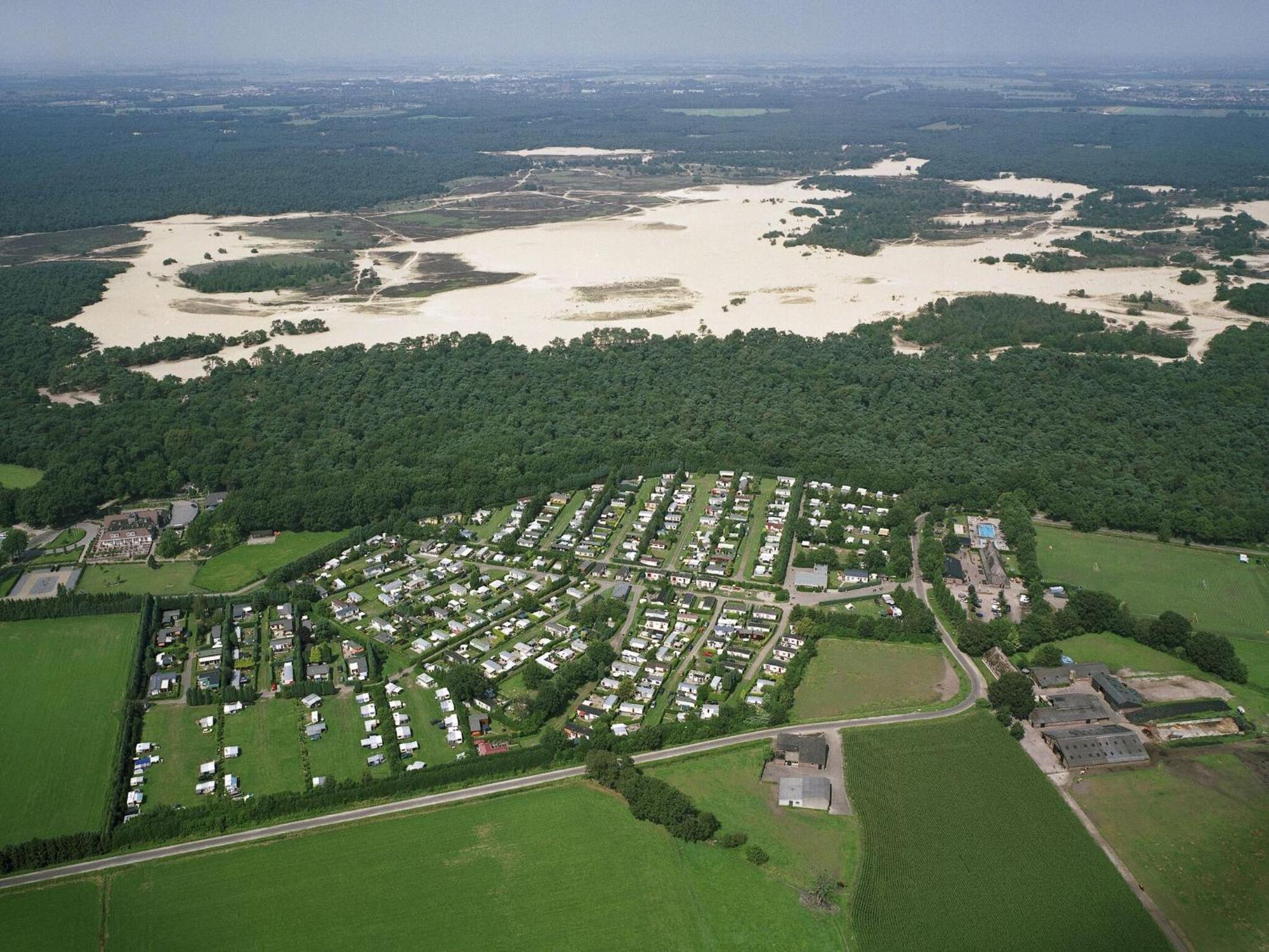Chalet Near The Loonse And Drunense Duinen Udenhout Exterior photo